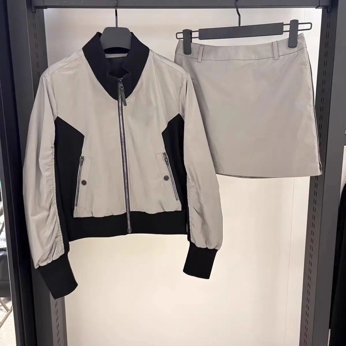 Ladies Golf Zip Short Jacket 2026 Autumn New Stand Collar Long Sleeve Windproof Youthful Fashion Women Casual Golf Outer Garment