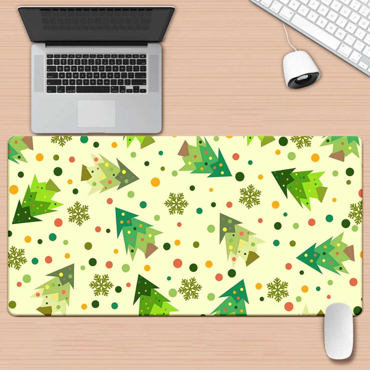 

1pc Large Christmas Mouse Pad - Non-Slip Rubber Base, Extra Wide Desk Mat with Green Tree Patterns, Heavy Duty Gaming & Office D