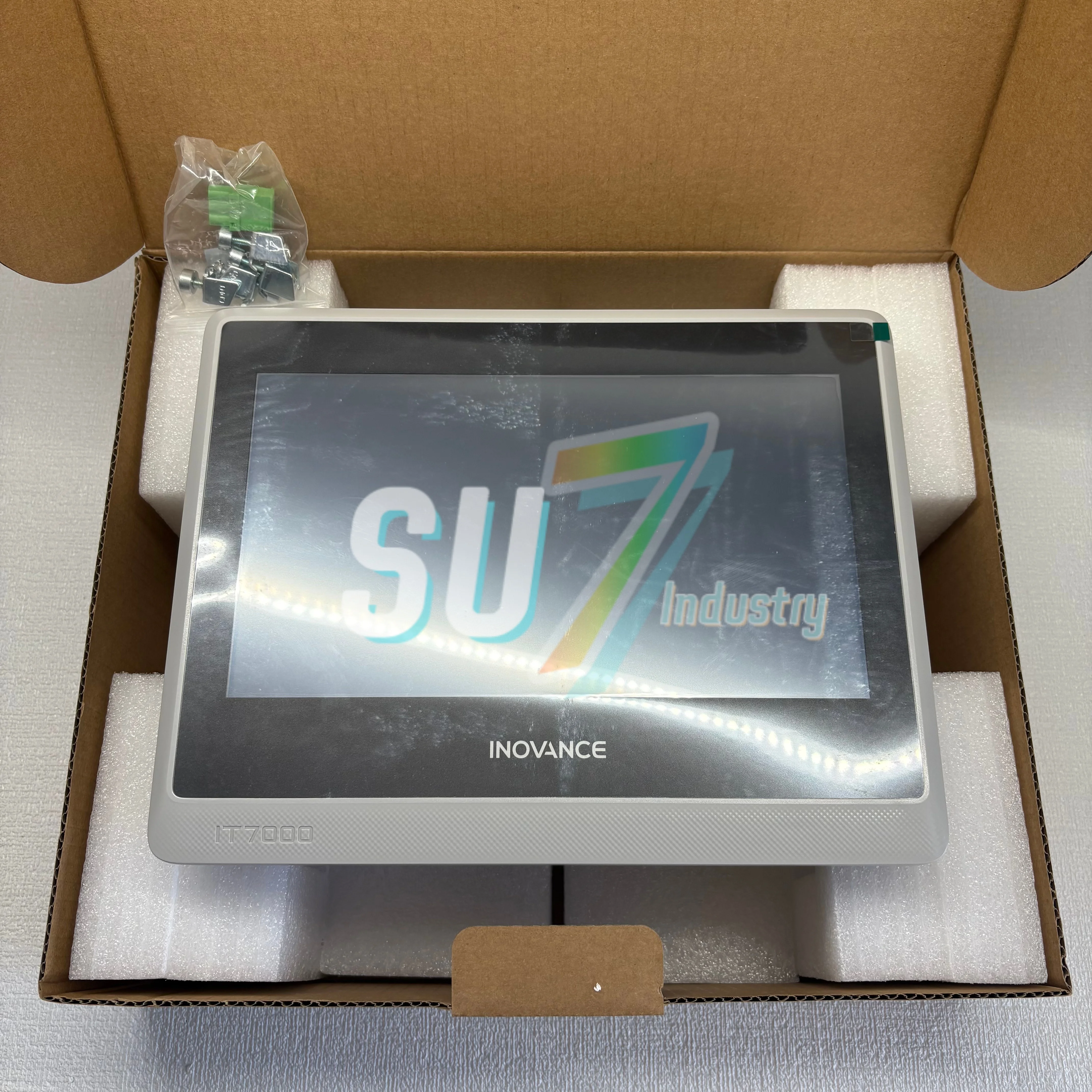 

Новый сенсорный экран IT7100E в коробке