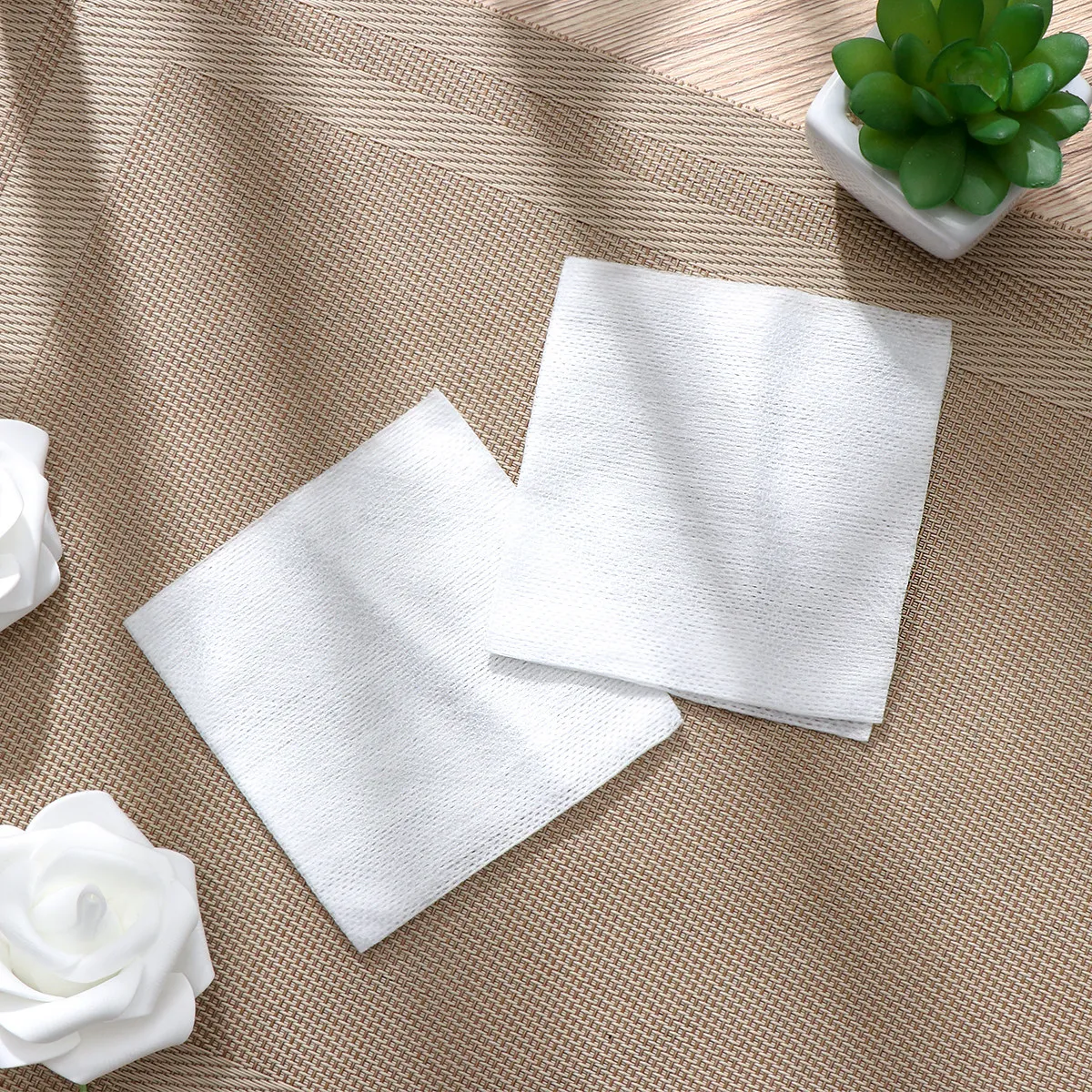 100Pcs Premium Non-Woven Facial Pads Dual-Sided for Deep Cleansing Gentle Makeup Removal Skin Care Toner Soaked Sheet Mask Face