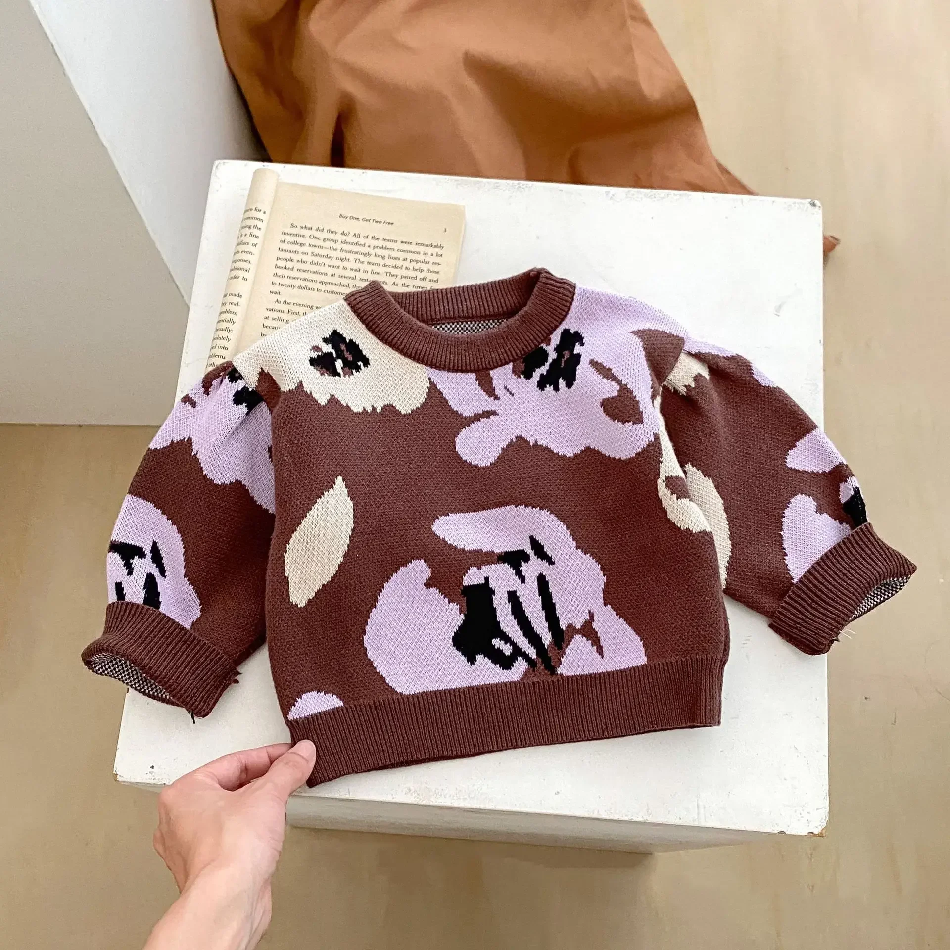 Autumn Baby Girls Sweaters Cotton Knitted Long Sleeve Designed Infant Girls Pullovers Jacquard Warm Toddler Girl Tops