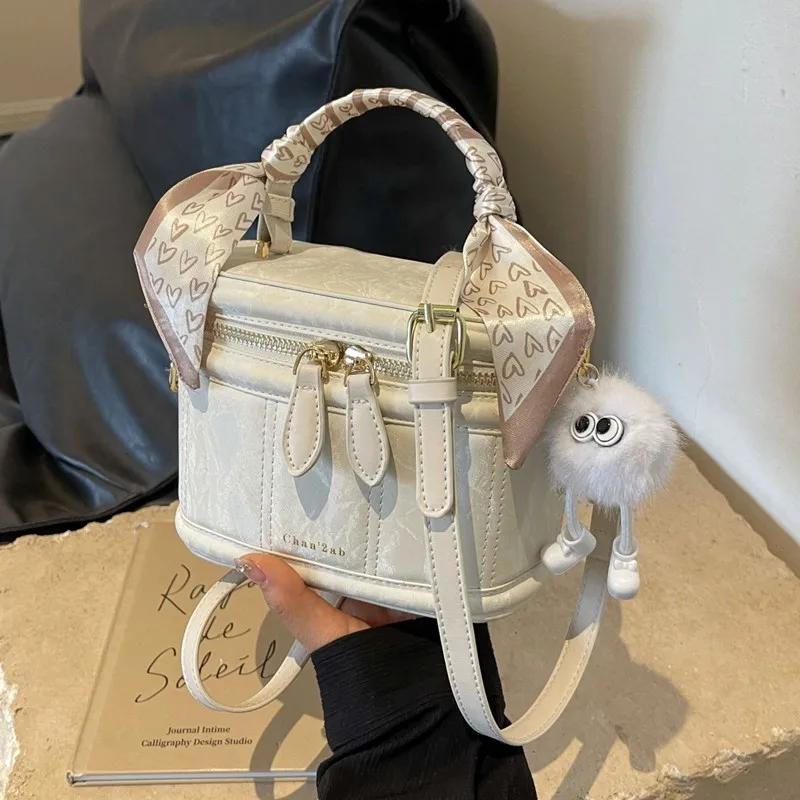 trendy-women's-crossbody-buet-bag-commuter-versatile-new-2026-handbag-soft-oulder-handle-single-carent-square-ape