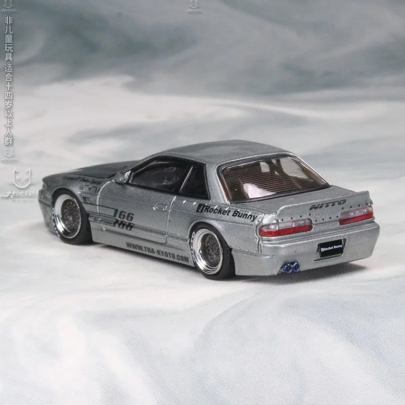 INNO 1:64 SILVIA S13 V1 Rocket Rabbit bunnymodified alloy car model static display collection gift