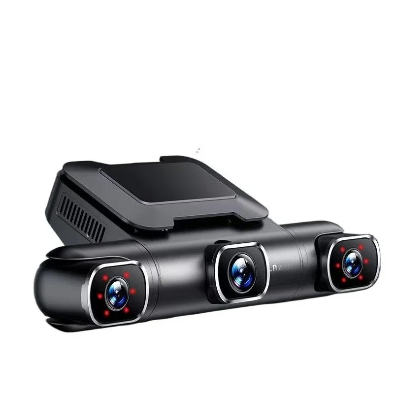 The new dash cam has four recordings and simultaneous display, built-in GPS precise positioning