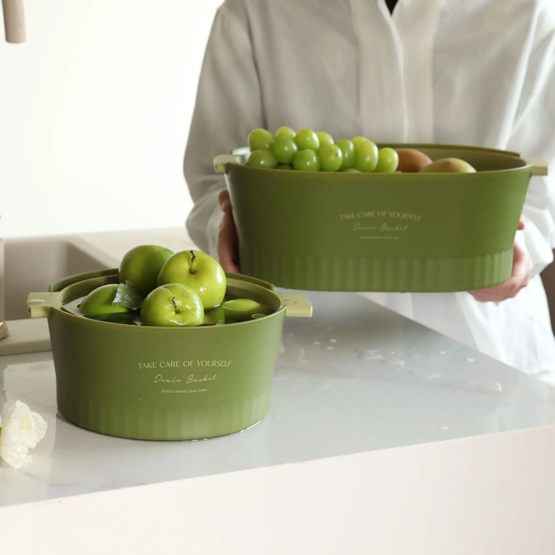 

Kitchen supplies double layer fruit and vegetable drain basket candy color filter washing basket Kitchen Storage Tool Drainer