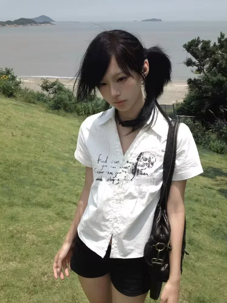 Japanese Harajuku Y2k Aesthetics Pleated Shirt Women Grunge Gothic Skull Print White Shirts Trashy 2000s Style V-neck Blouses