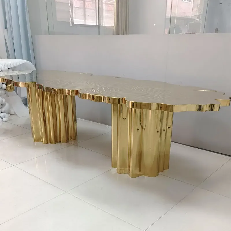 Italiaanse lichte luxe eettafel roestvrijstalen designer onregelmatig gevormde villa high-end kunst eettafel