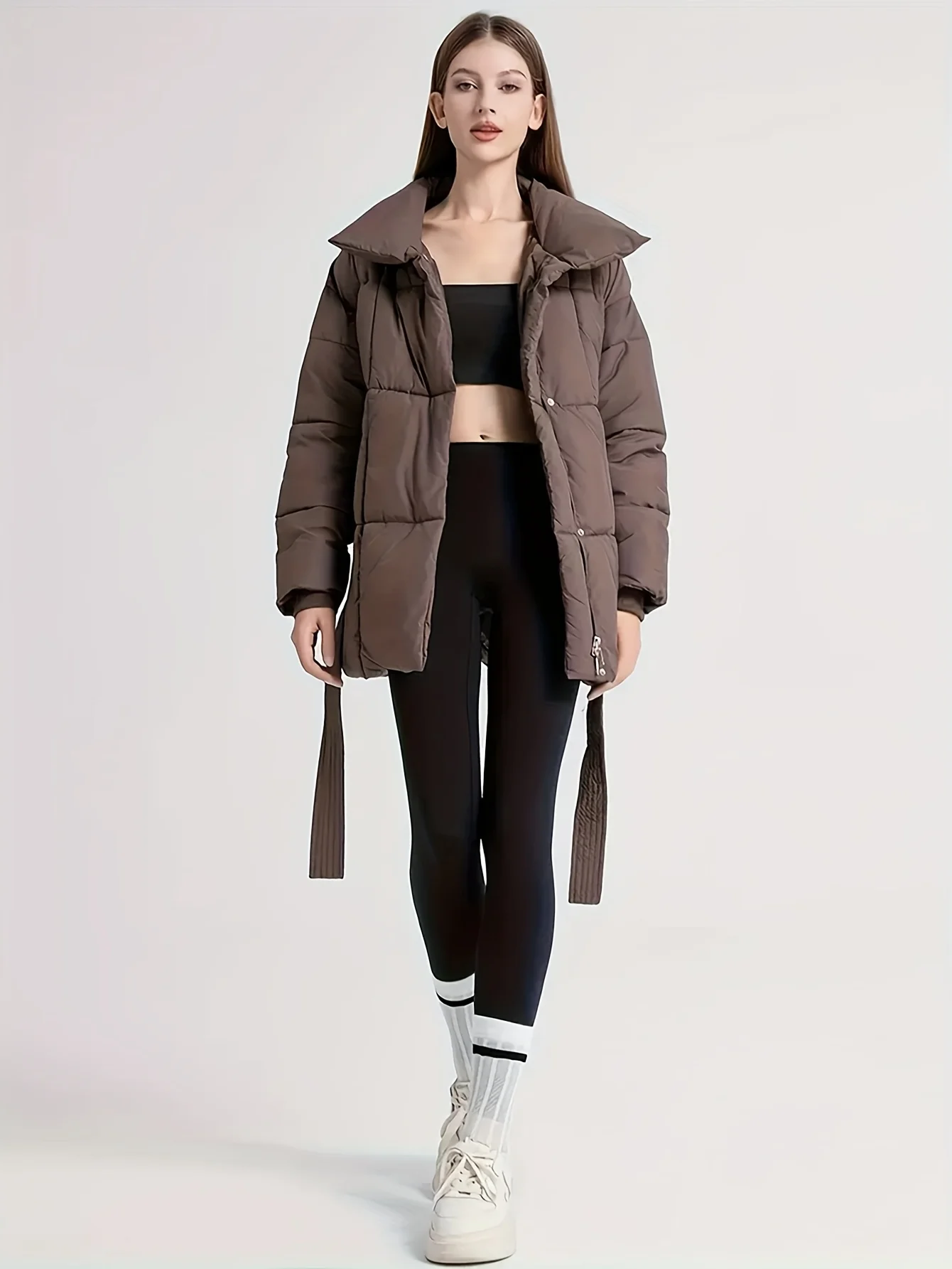 Krótka kurtka bawełniana, europejski i amerykański styl, nowość na zimę 2025, luźna, codzienna, ciepła, stójka, pasek w talii, kurtka bawełniana.