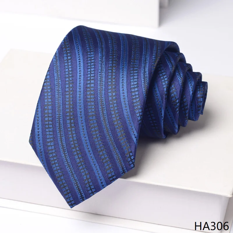 

High Quality Blue Curved Striped Pattern Tie Men's Formal Shirt Accessories Business Banquet 8CM Wide Handmade Knotted Cravat