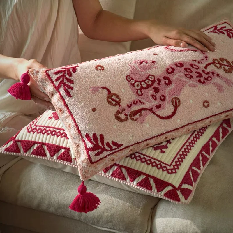 Chinese Leopard Pillows Pink Embroidery Cushion Case Luxury Joyful Decorative Pillow Cover For Sofa Chair Home Decorations
