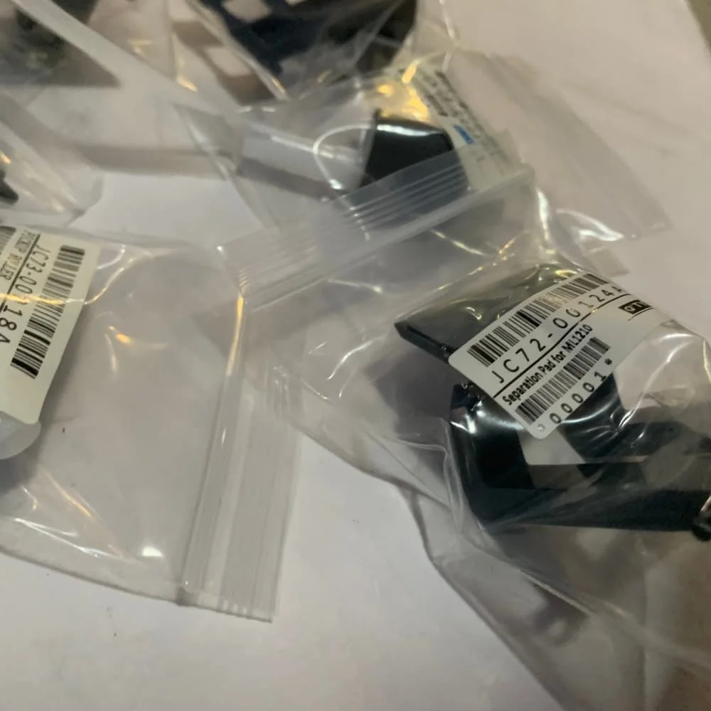 1 комплект. Ролик захвата + разделительная накладка для Samsung ML 1210 1220 1250 1430 5100 4500 808 550 555P ML1210 ML1430 ML5100 ML4500