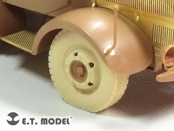 1/35 ET Models - ER35-039 L-4500R Maultier Half-Track Resin Wheels (3 pcs)