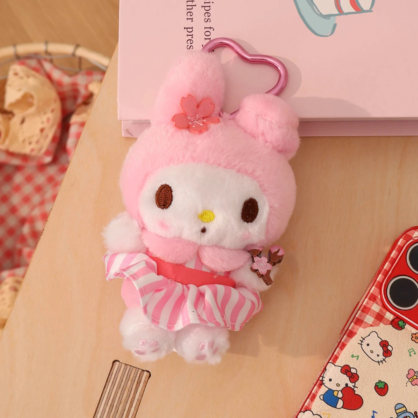 Sanrio Peluche Hello Kitty Kuromi Melody Cinnamoroll Stuffed Toys Pendant Cute Plush Toys Keyring Anime Keychain Birthday Gift
