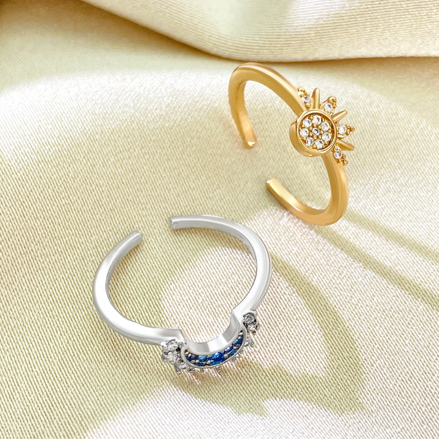 YILUOCD Sparkling Sun and Moon Adjustable Couple Rings CZ Open Promise Ring 2024 New Style Stackable Engagement Jewelry Day Gift