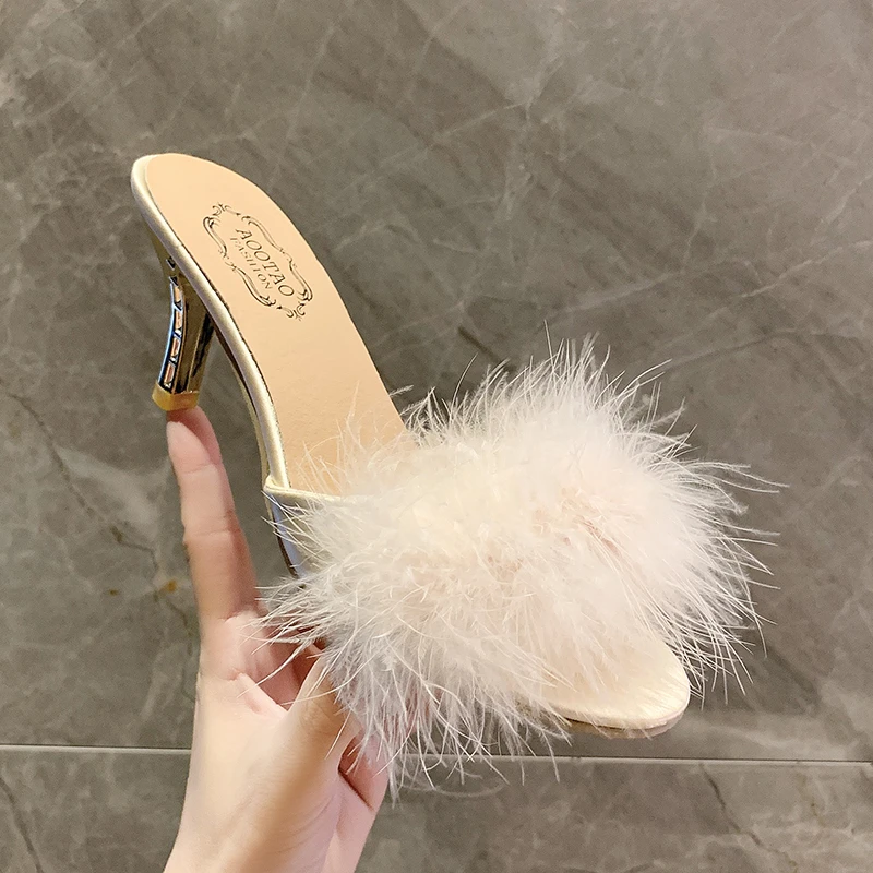 Korean Oversized Plush Sandals Sexy Black Feather Shoes for Women Elegant Versatile Peep-toe High-heeled Shoes New 2024 Summer