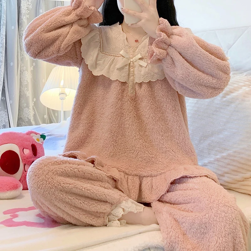 2024 New Coral Velvet Pajamas Set Female Students Autumn Winter Sleepwear Plus Velvet Padded Loungewear Lace Cute Warm Homewear