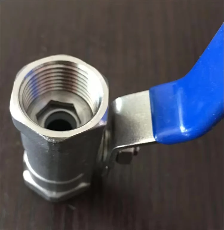 1-1/4" DN32 304 stainless one-piece internal threaded water pipe valve steel ball valve