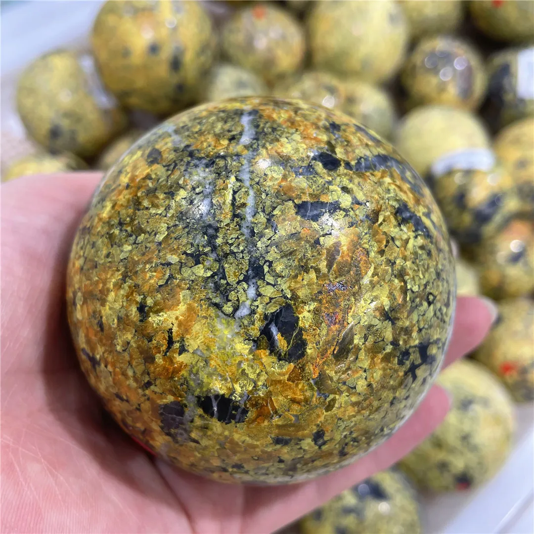 Raw Stones Realgar Quartz Mineral Ore Natural Crystal Rocks Sphere Orpiment Decorative Balls Geological Collection China Supply