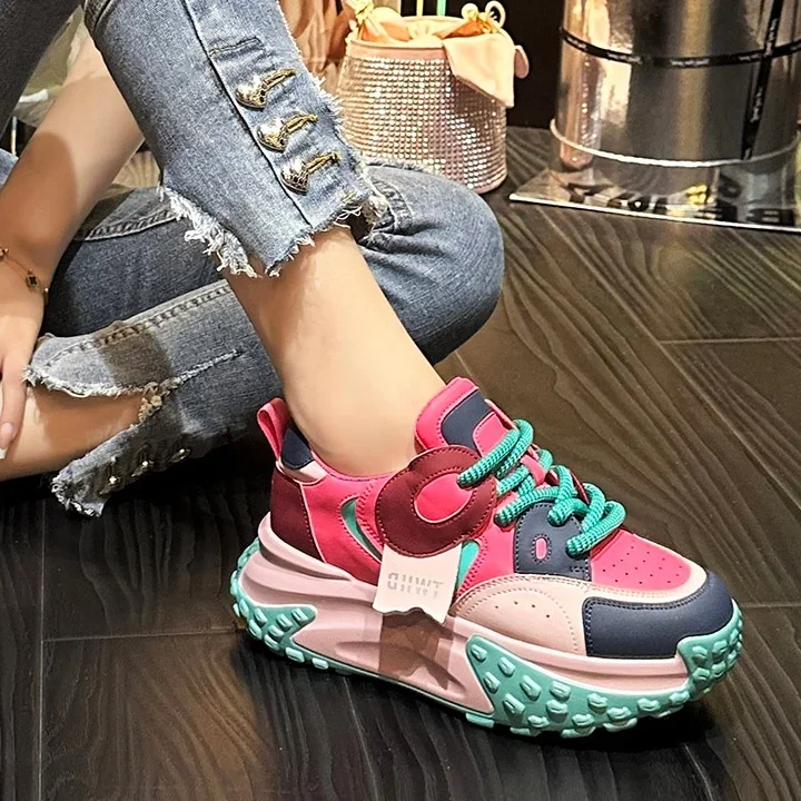 Light Shoes for Women Round Toe Sports Athletic Woman Footwear Trends 2024 Designer Luxury New In On Offer Fashion Sale Sneakers