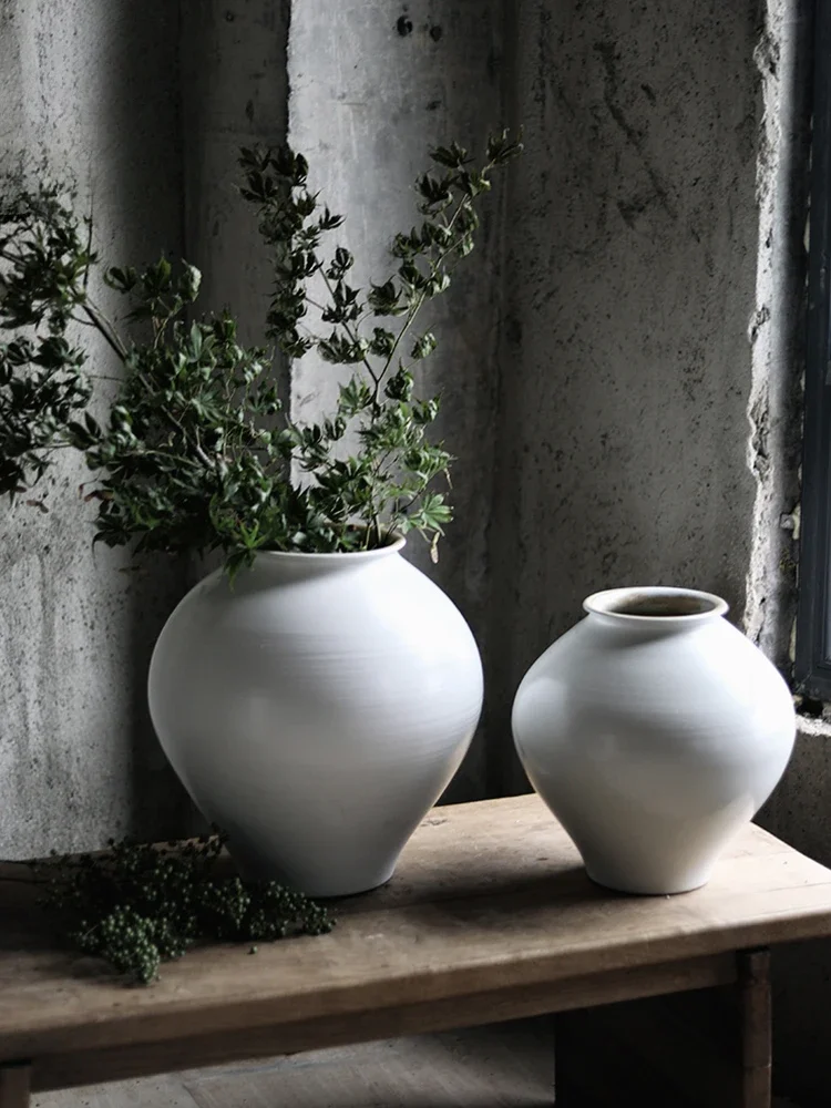 

Jingdezhen ceramic vase raising flowers high-end sense wabi sa ins simple flower arrangement decorative ornament