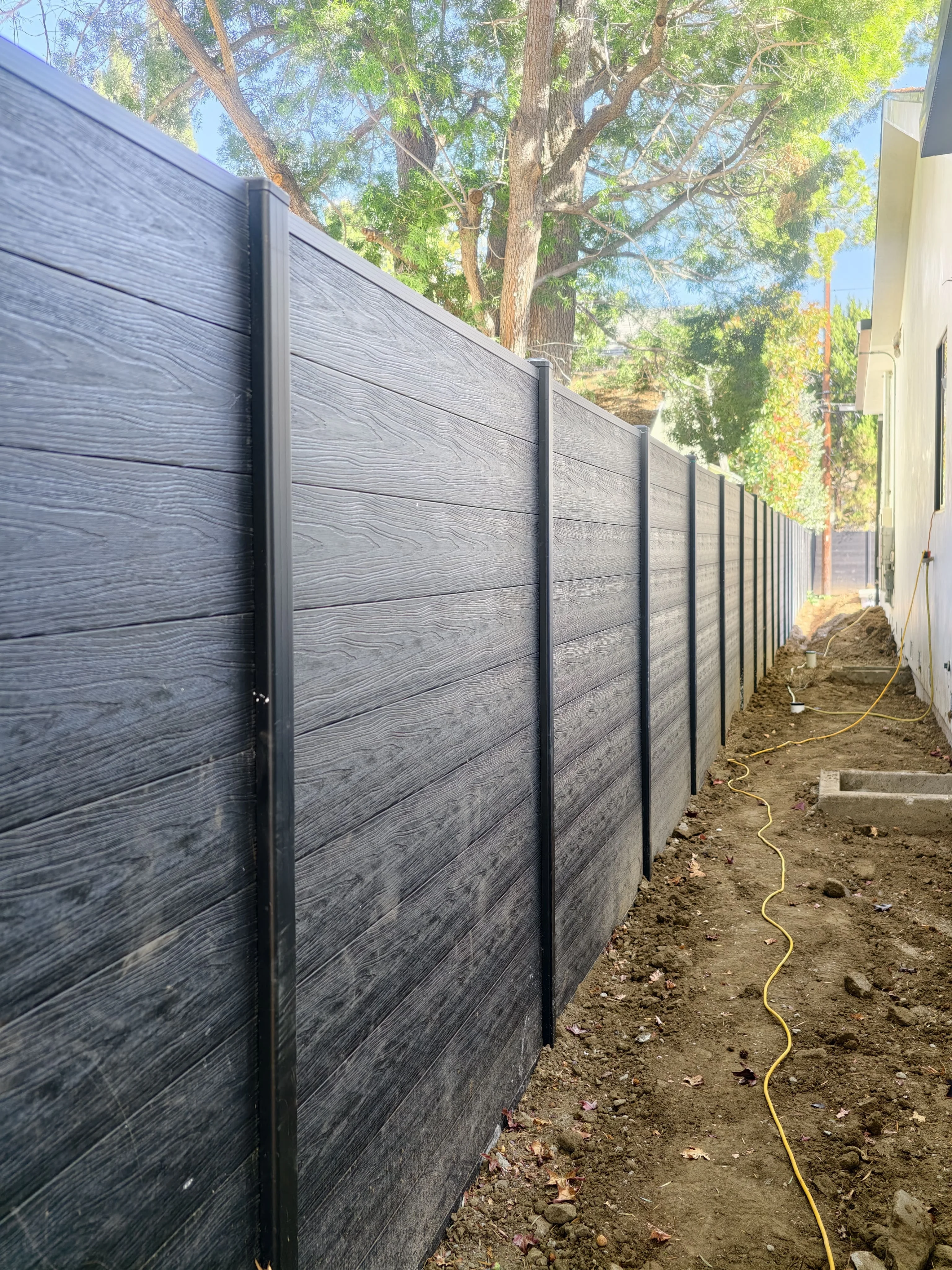 WPC Aluminum Alloy Frame 3D Embossed 6ft Height Outdoor Privacy Fence Modern Eco-Friendly Solid No-Gap Construction CE Certified