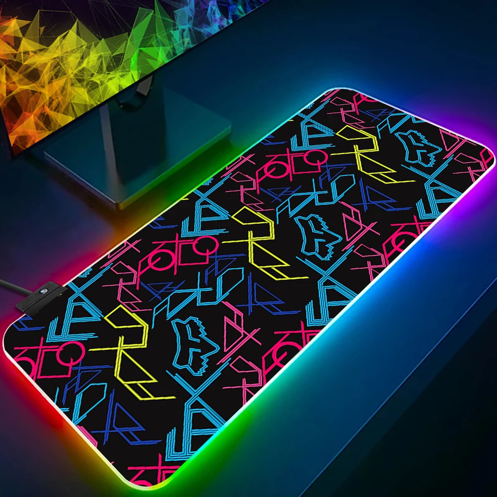 

Fashion Foxs High Perform logo RGB Pc Gamer Keyboard Mouse Pad Mousepad LED Glowing Mouse Mats Rubber Gaming Computer Mausepad