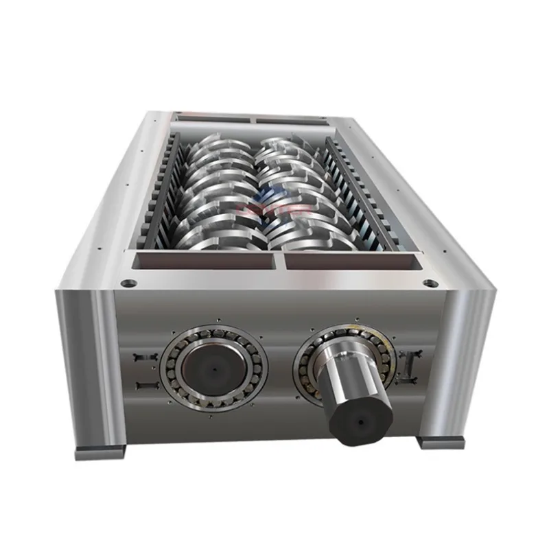 Heavy duty crusher for engineering plastics