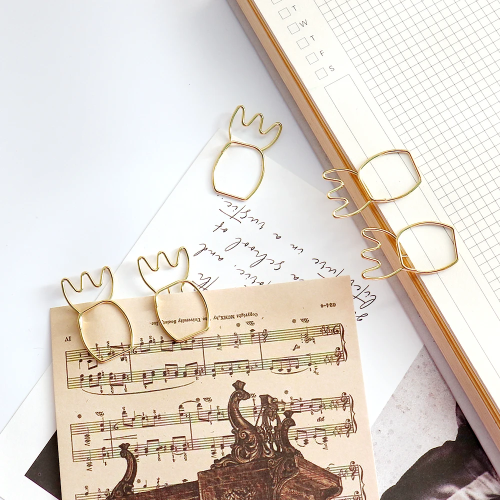 10pcs Creative pineapple Note Shaped Creative File Clamp Paper Clip Bookmark Holder Paper Decorative Clip for Office School Home
