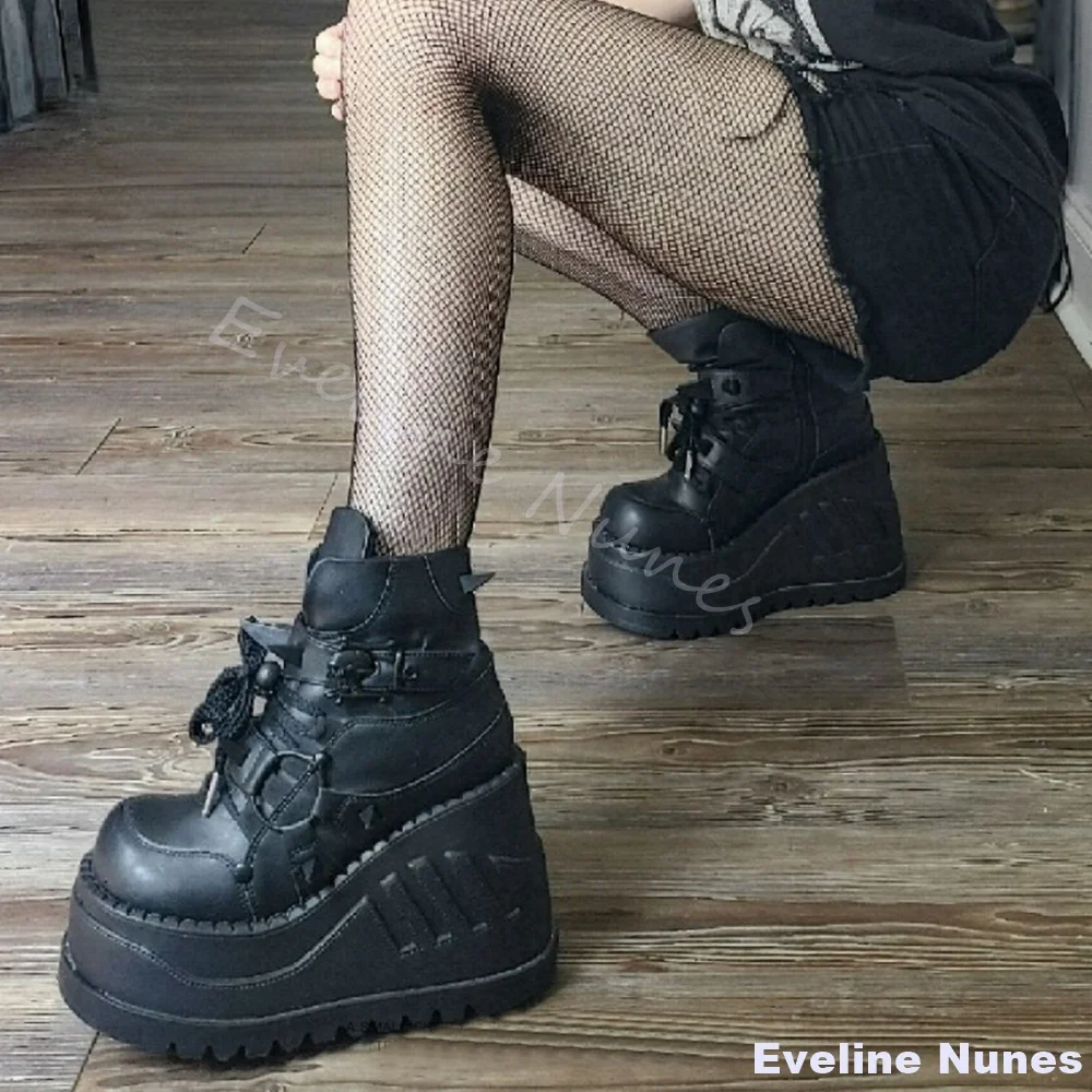 Devil Horn Nails Decorated Punk Ankle Boots Women Super Thick Soled Height-enhancing Skull Buckle Goth Boots 2025 New Hotties