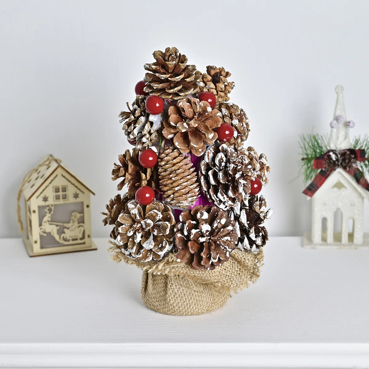 

Christmas pine cone red fruit burlap bag mini Christmas tree ornaments home decoration desktop accessories holiday gifts