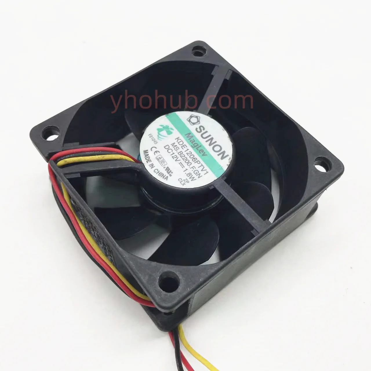 

SUNON KDE1206PTV1 MS.B2200.F.GN DC 12V 1.8W 3-Wire 60X60X25mm Server Cooling Fan