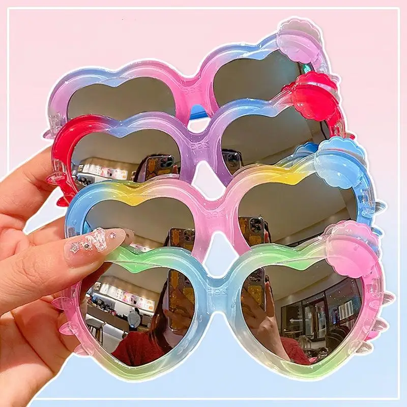 Kids Heart Shaped Sunglasses Lovely Gradient Rainbow Frame Non-Slip Temple Eyewear for Kids Spring Outings