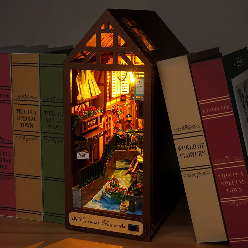 Zestaw półek na książki domek dla lalek drewniany podświetlany DIY Book Nook Kit 3D Puzzle montaż Model budynku Bookends prezenty urodzinowe dla dorosłych