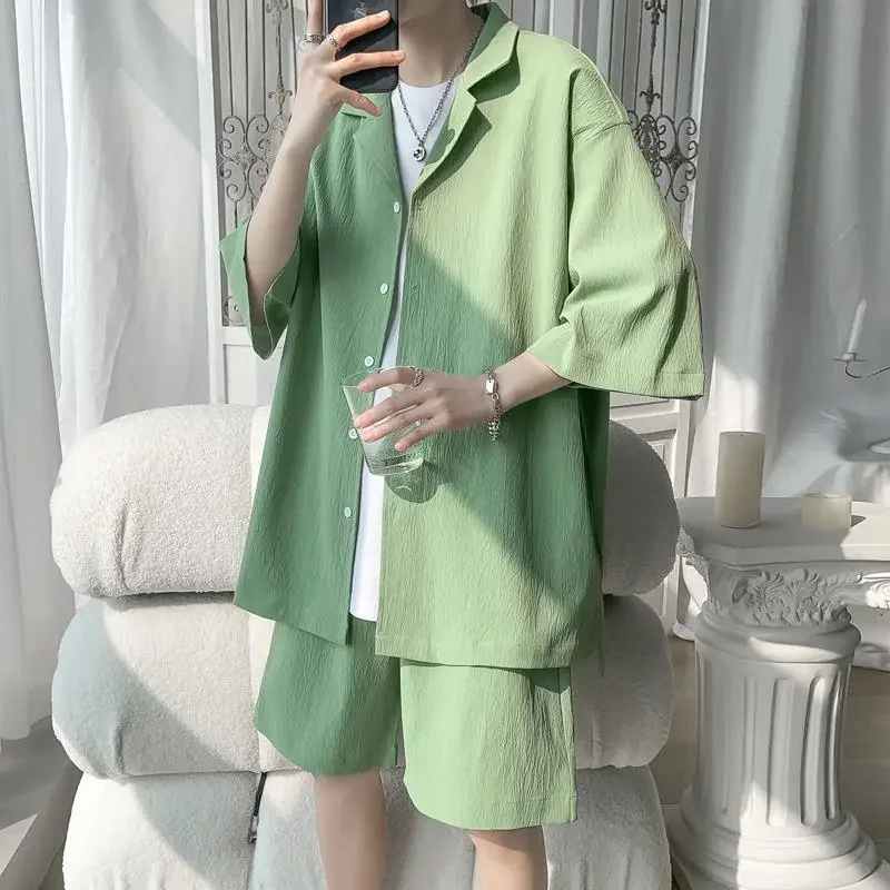 

Men's Green Ice Silk Two Piece Set Short Sleeve Shirt and Shorts Summer Casual Outfit