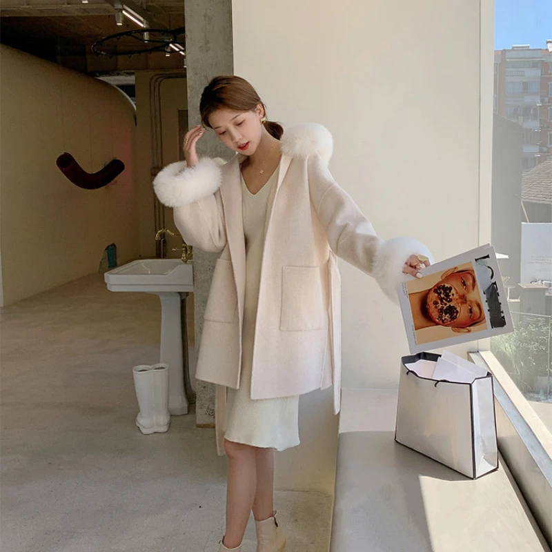 2024 Wool Cashmere Coat Autumn Winter New Fox Fur Collar  Women's Mid-length Belt Hooded Woolen Coat New Fashion