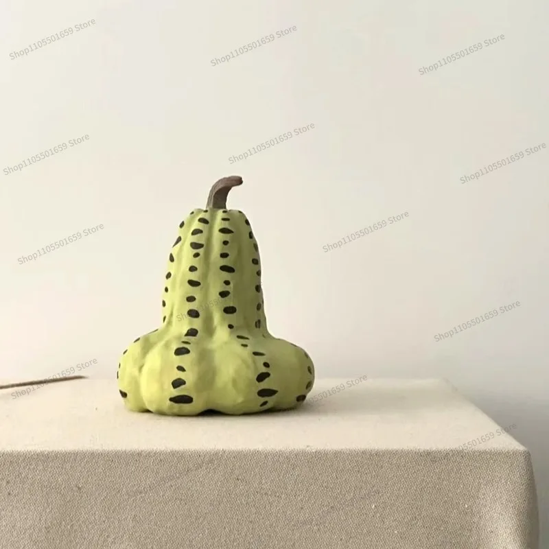 For Simulation Fruit Pumpkin Pear Ceramic Handmade Artwork, Model Room Sales Decoration Soft Decoration Ornament