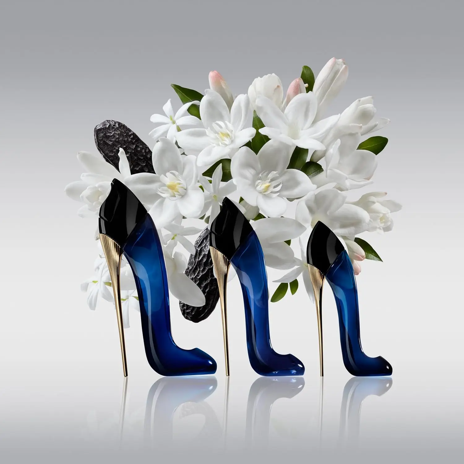 Carolina Herrera Good Girl EDP 1oz - عطر كهرماني زهري حلو يدوم طويلاً، هدية مثالية لعيد الهالوين وعيد الميلاد للنساء