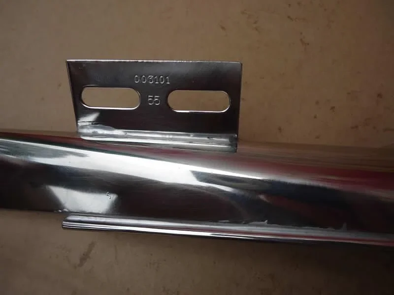 ملحقات ماكينة الخياطة Newlong دليل الورق NLI دليل ماكينة الخياطة دليل الورق عرض 55 مم 003101