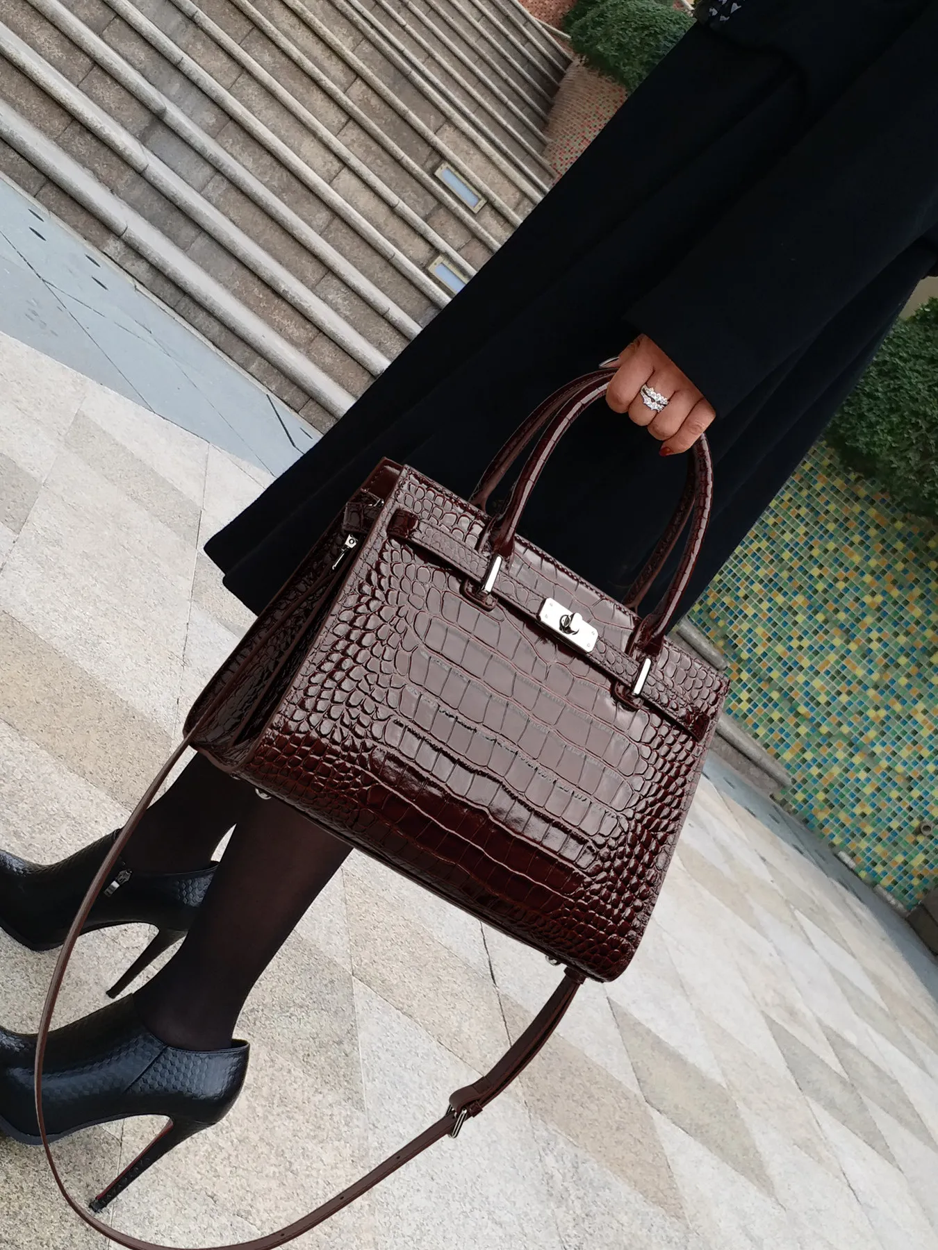 Aidrani Genuine Cowhide Women Handbag, Crocodile‑Embossed Top Handle Bag, Removable Strap Crossbody Satchel for Office Business