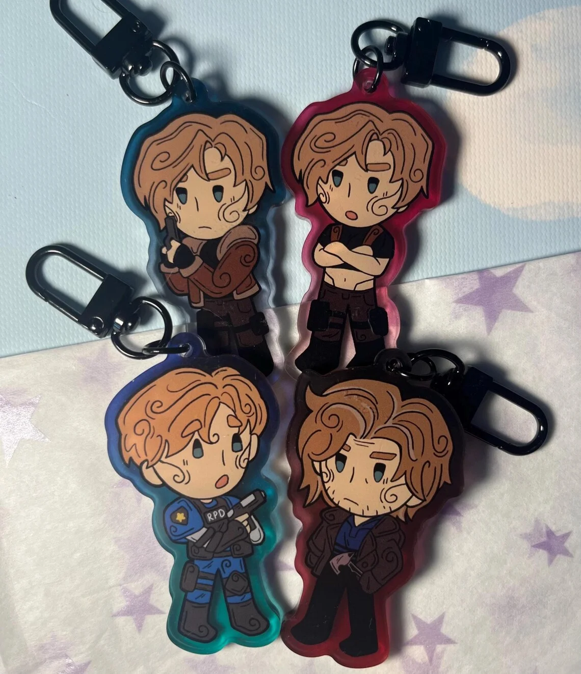 Leon Kennedy 2.5-Inch Acrylic Charm Keychain for Resident Evil Fans Collectible RE2 RE4 RE9 Game Character Keyring Accessory