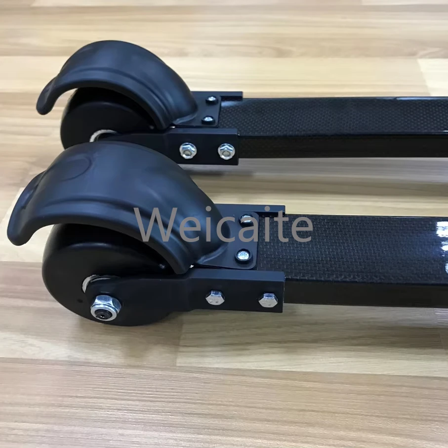 

Classic Skateboard Two-wheel Rollers for Summer Skiing