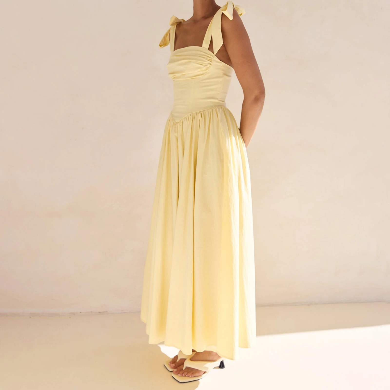 ใหม่แฟชั่นผู้หญิง Tie ไหล่ชุด Ruched สแควร์คอแขนกุด Backless ยาว Cami ชุดสําหรับปาร์ตี้ S-XL