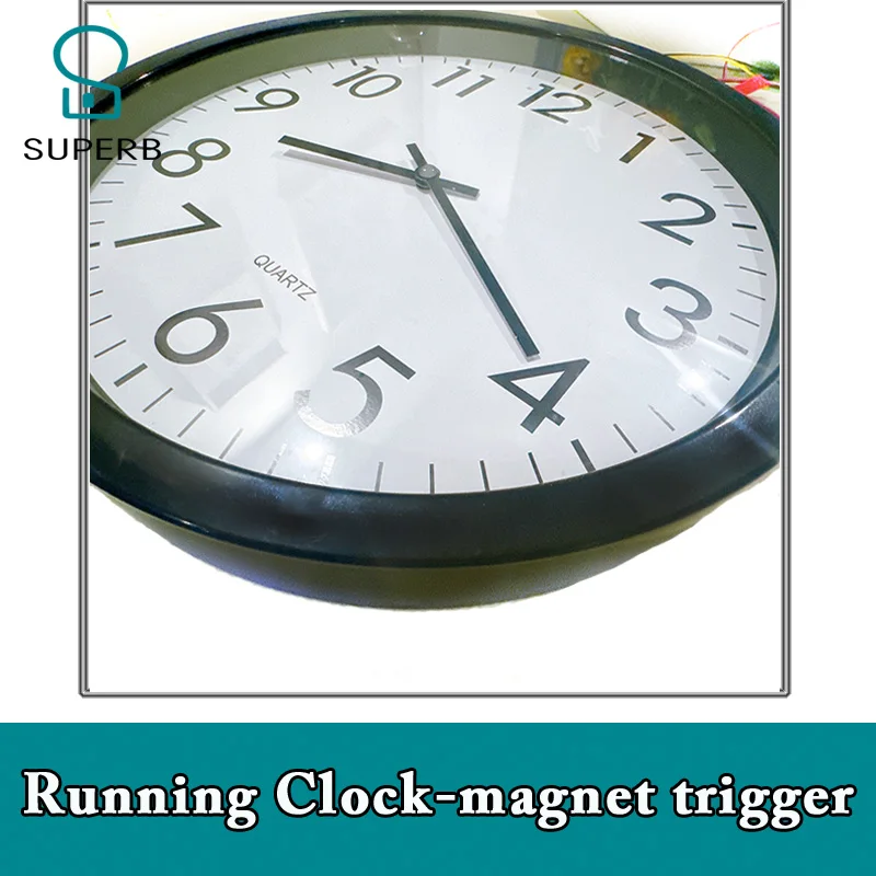 Imagem -02 - Escape Room Clock Prop Real Life Room Escape Running Clock Senha por Magnet Sensor Jogo de Aventura Correndo Novo 2024