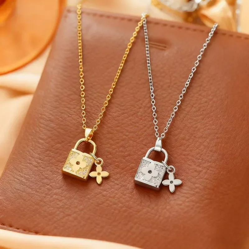 

Fashionable collarbone chain, non-fading accessories, titanium steel women's necklace, set with diamonds