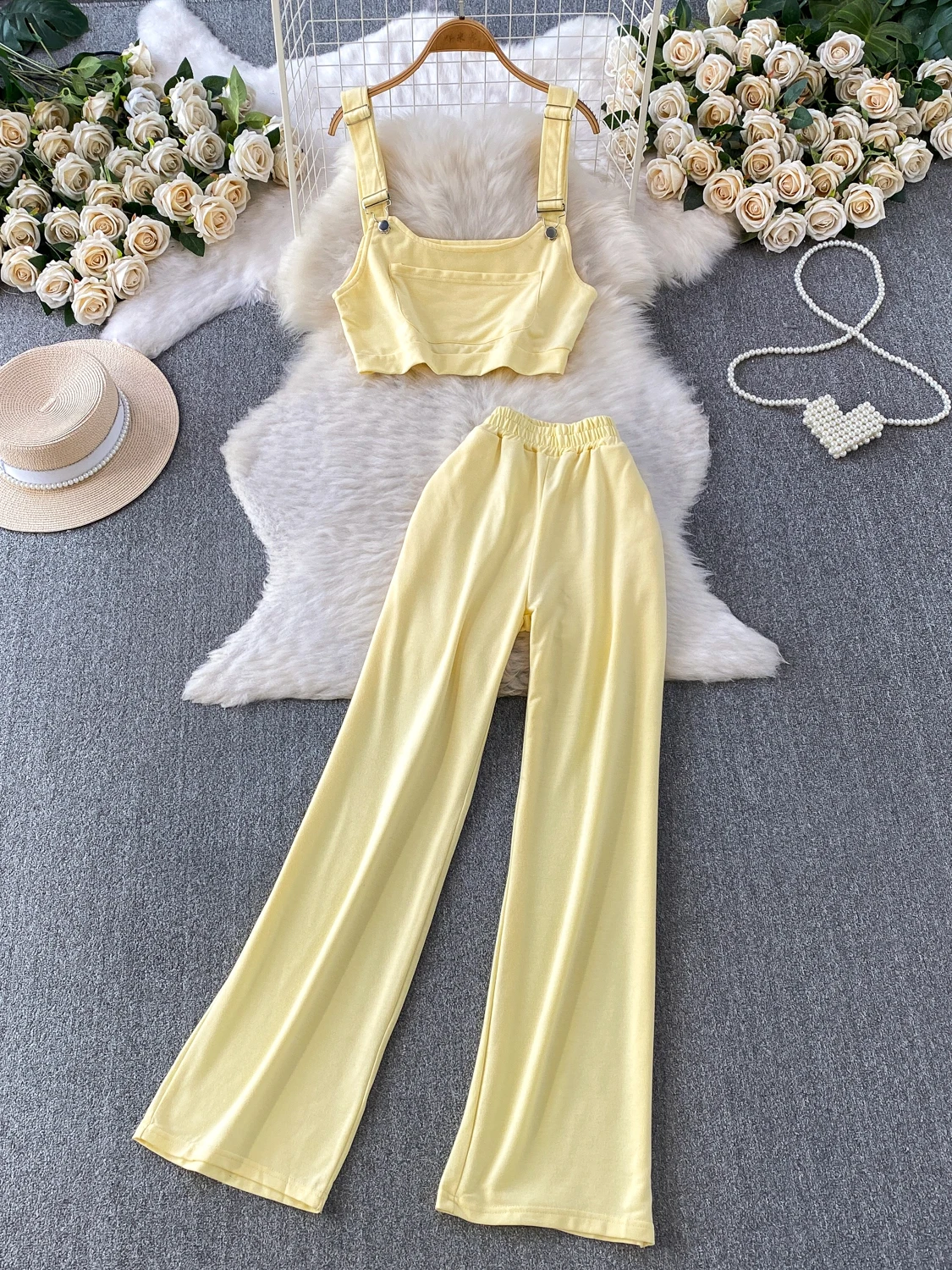 

Fashionable Adjustable Strap Top And High Waist Wide Leg Pants Slimming Two Piece Set for Young Women Summer Casual Wear