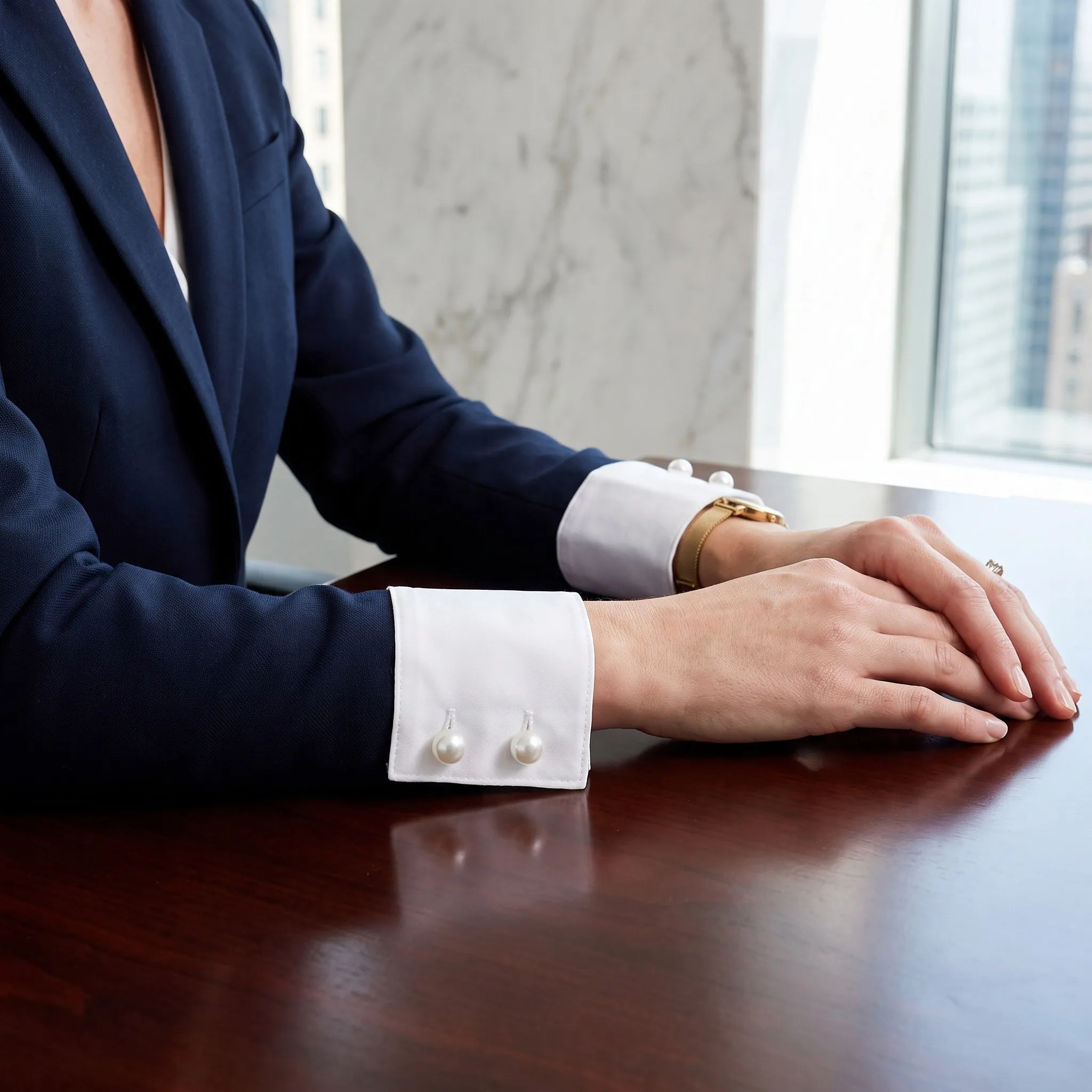 1Pair Decorative Sleeve Cuffs Elegant Layering Fake Shirt Cuff Sleeves for Women Men Detachable Blouse Wrist Accessories Office