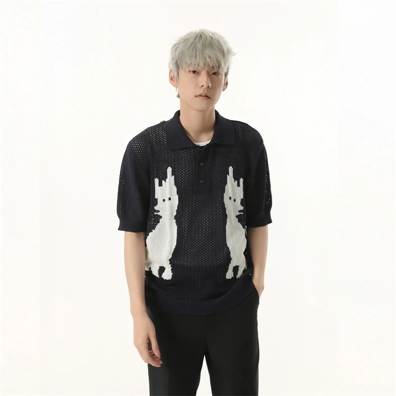 WTHT العصرية الرجال الكرتون طباعة زر الجوف خارج تصميم تي شيرت موضة قصيرة الأكمام التلبيب بلوزات فضفاضة الذكور 2025 الصيف 2A0588