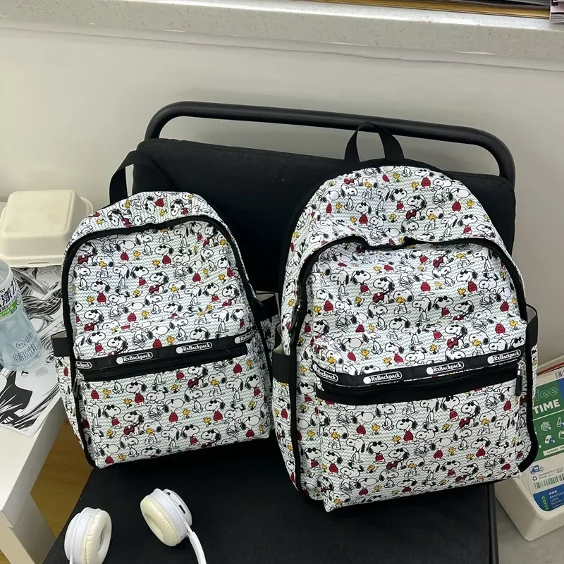 Cartoon Snoopy Backpack Casual Lightweight Large-capacity Student School Bag Stain-resistant School Outing Bag Gift for Friends