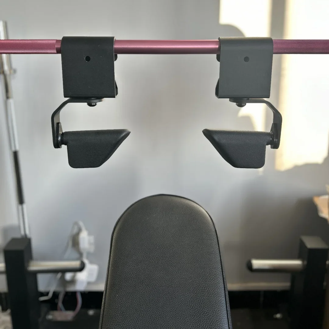 قطعتان من مقابض السحب لأعلى، مقابض شريط المقاومة، مرفق آلة سحب متعددة الأغراض للرافعة المميتة، شريط سحب لصالة الألعاب الرياضية