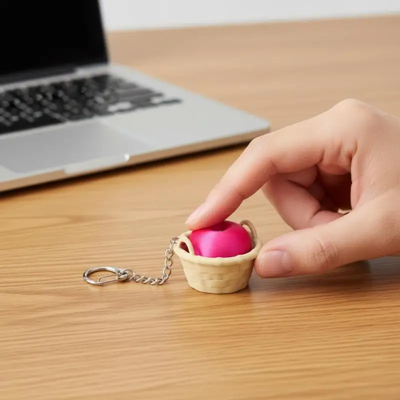 Mini-Klicker-Schlüsselanhänger, Fingerspitzenknopf, Cartoon-Simulations-Frucht-Schlüsselanhänger, niedliches Rucksackornament, Rucksackzubehör – Detail 4